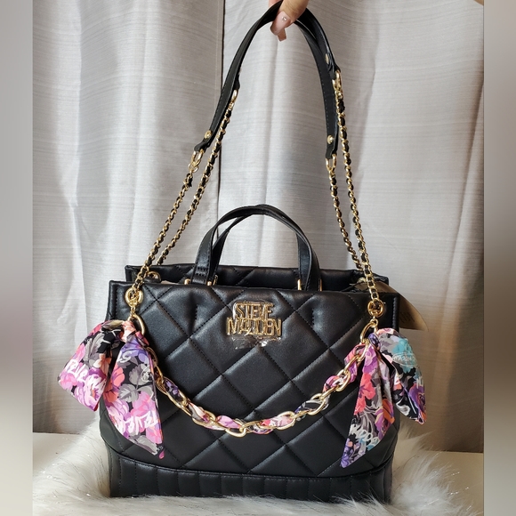 Steve Madden Handbags - STEVE MADDEN black quilted bpoppi tote crossbody bag